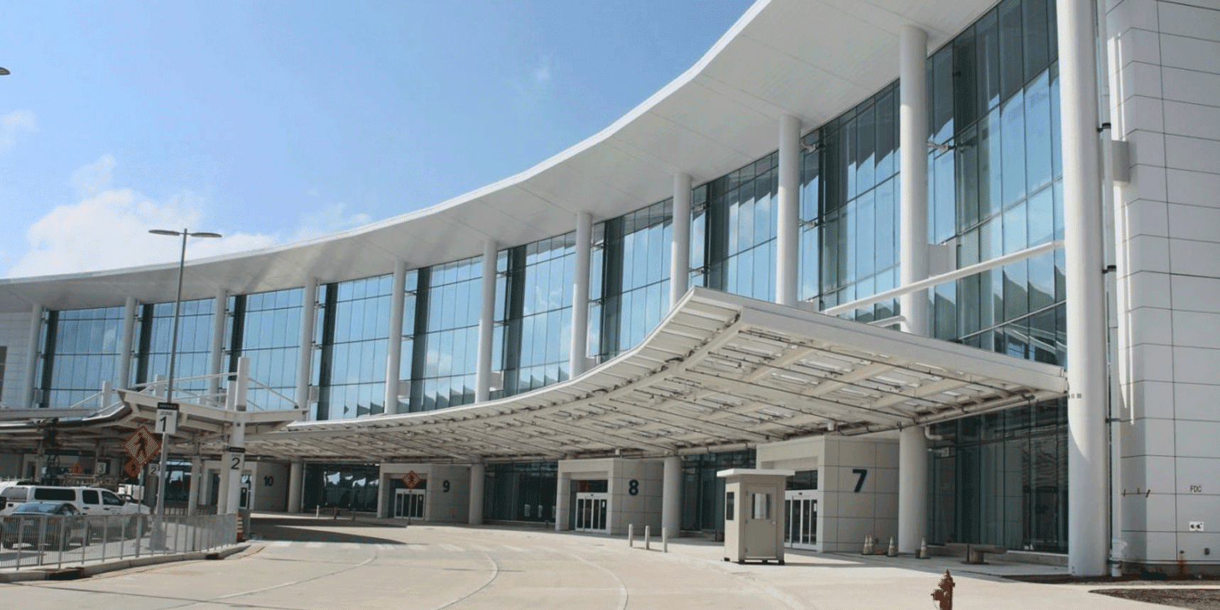 Louis Armstrong New Orleans Airport,