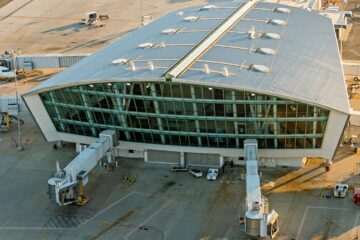 Fresno Yosemite International Airport,